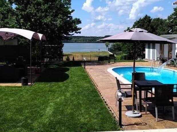 Vila Mila Riverside Apartments Смедерево Экстерьер фото